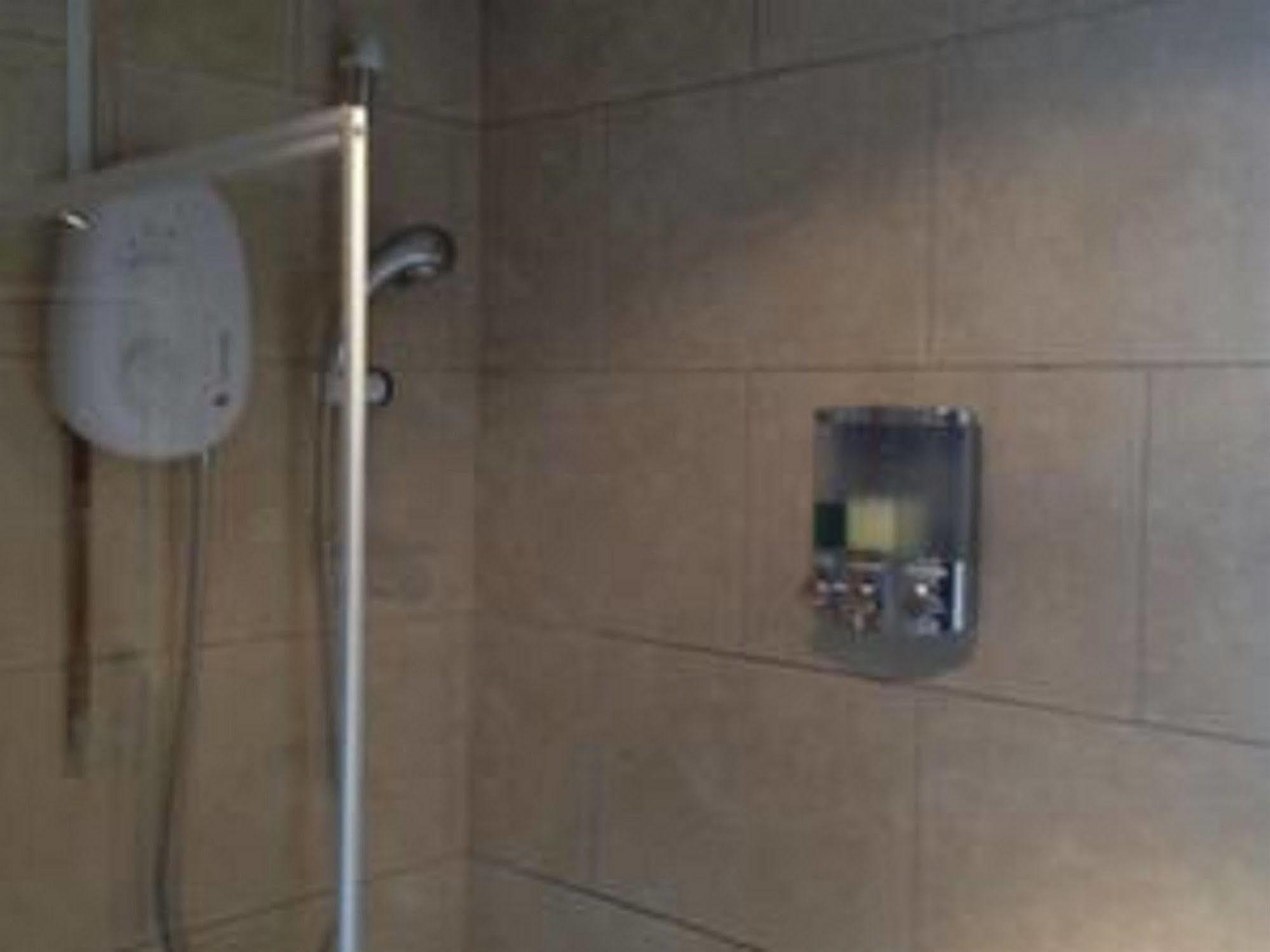 The Kingscliffe Guest house 4*