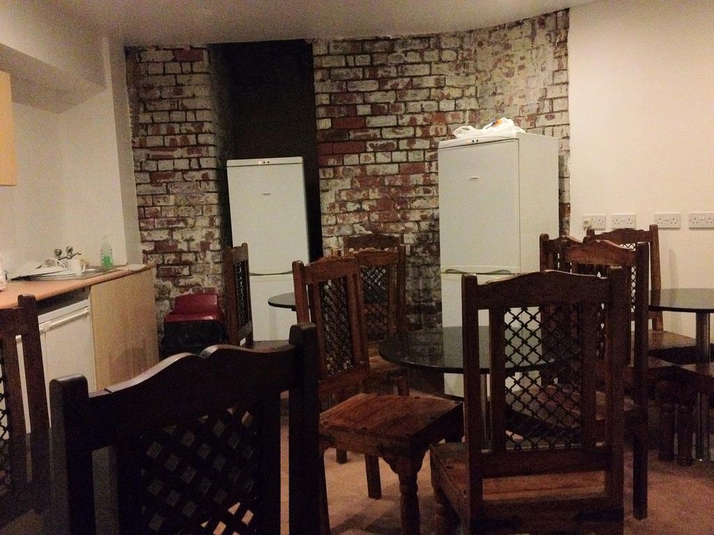 Ashton House *