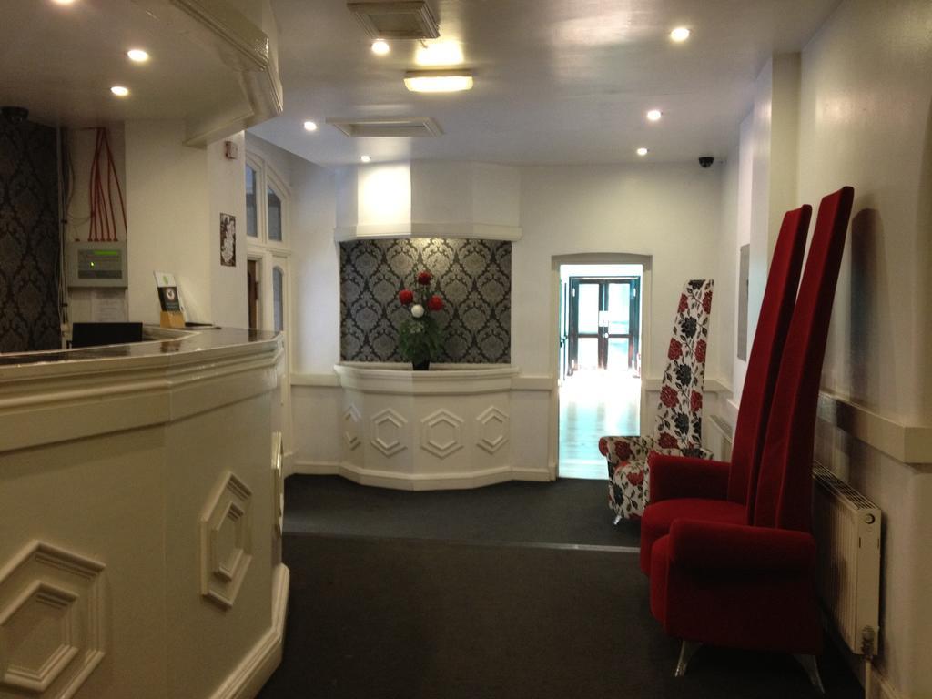Ashton House Hostel