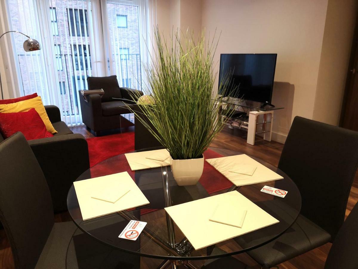 Centauri In Wilburn Basin Apartment Manchester