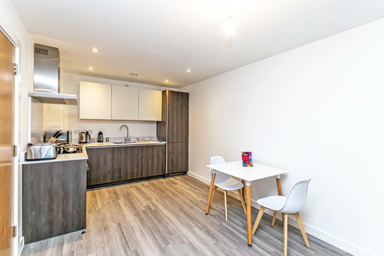 Halo House Apartment