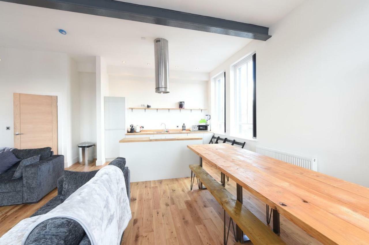 Stunning High Spec Sleep 14 * Manchester
