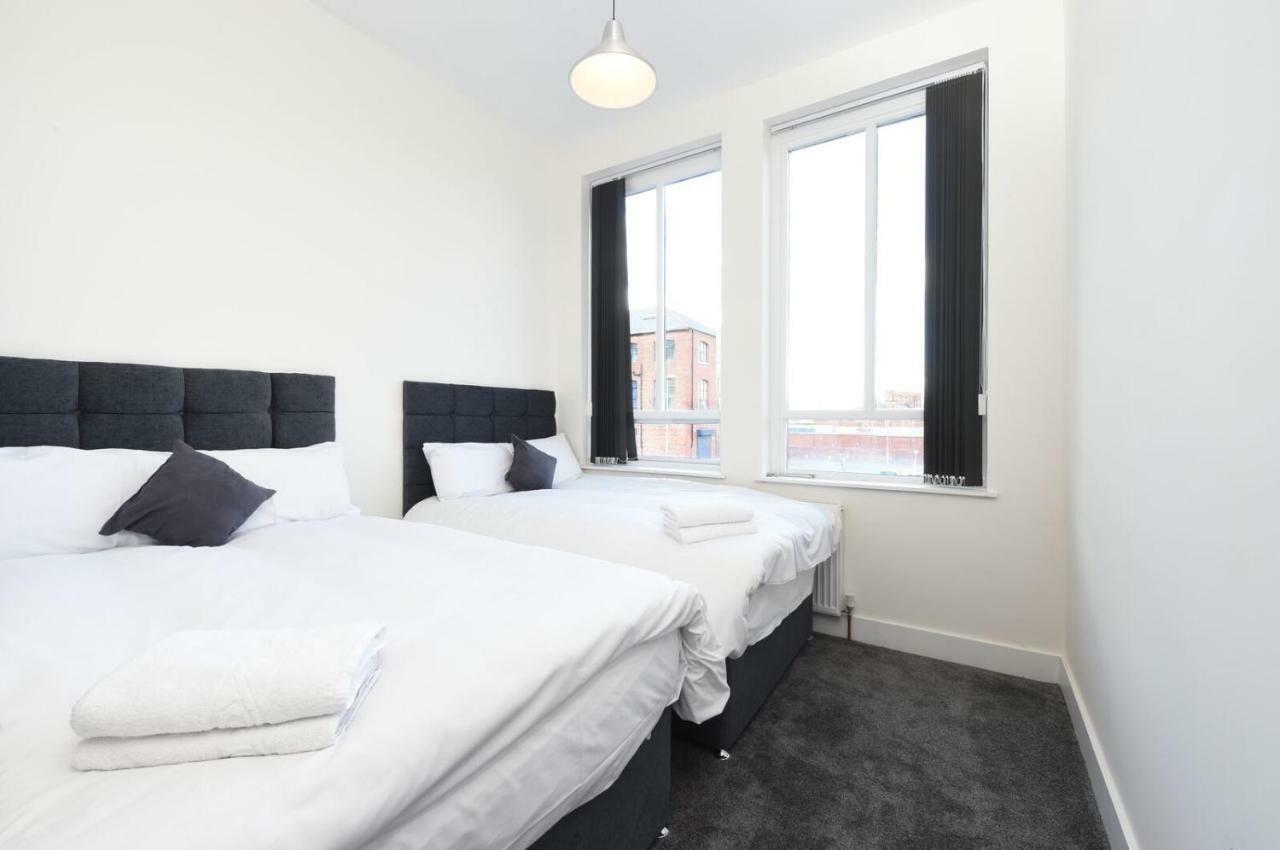 Stunning High Spec Sleep 14 Manchester