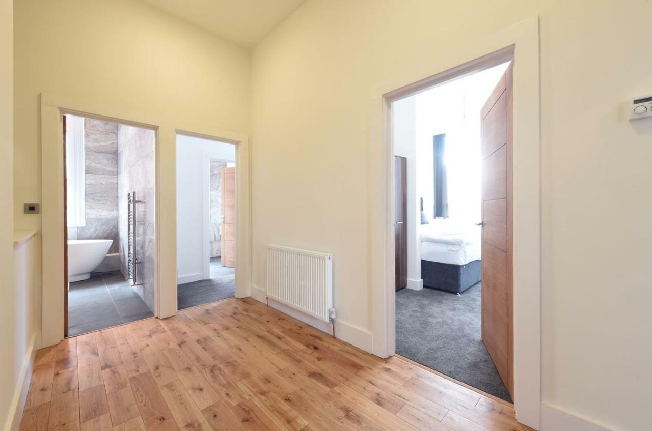 Stunning High Spec Sleep 14 Manchester