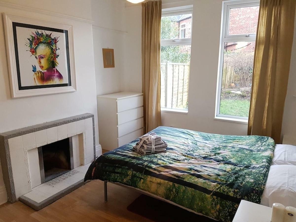 Apartment Barlow Moor Road *