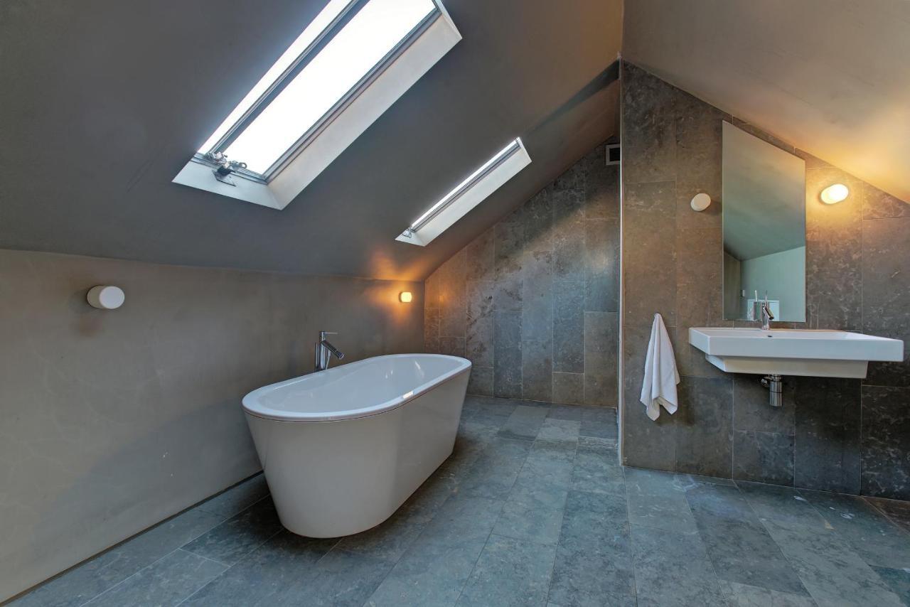 Holiday home Manchesters Ultimate House - Hot Tub - Sleeps 23!