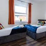 M18 Abbey Hey Guesthouse