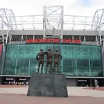 Luxury King Bed Near Old Trafford Stadium