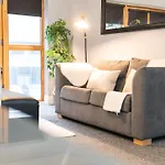 The City Warehouse 2 Bedroom Apartment