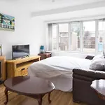 Fantastic House Near The City, Free Parking
