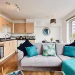 Stylish Flat In Manchester