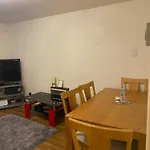 Lovely, Spacious 1-Bedroom Apartment With *Free Parking