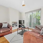 Fantastic, Modern 3 Bedroom House
