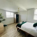Brantwood Apartments - Apartment 4