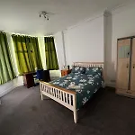 Double-Bedroom In The Heart Of Salford Manchester Perfect For Short Stays