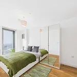 Cosy 2Br In Media City