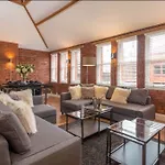 Eleska\'S Apart Hotel