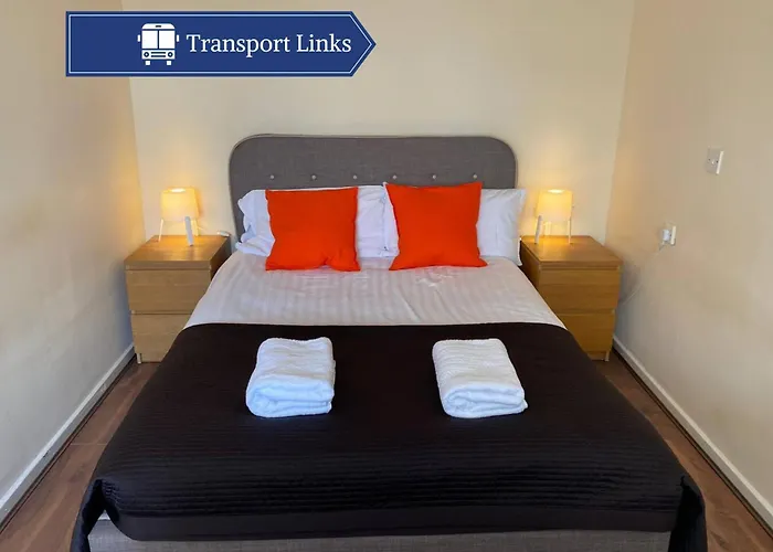 Studio With Great Transport Links To City Centre