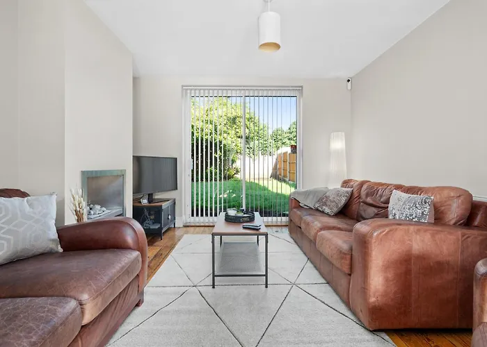 Fantastic, Modern 3 Bedroom House