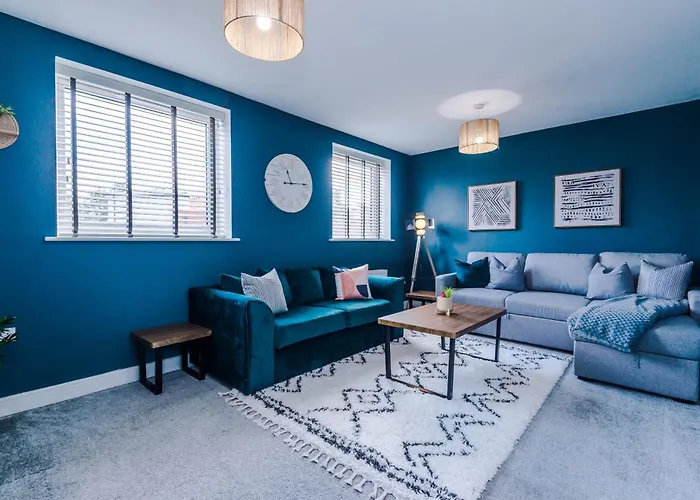R&R - Modern Townhouse Near Etihad & City Centre