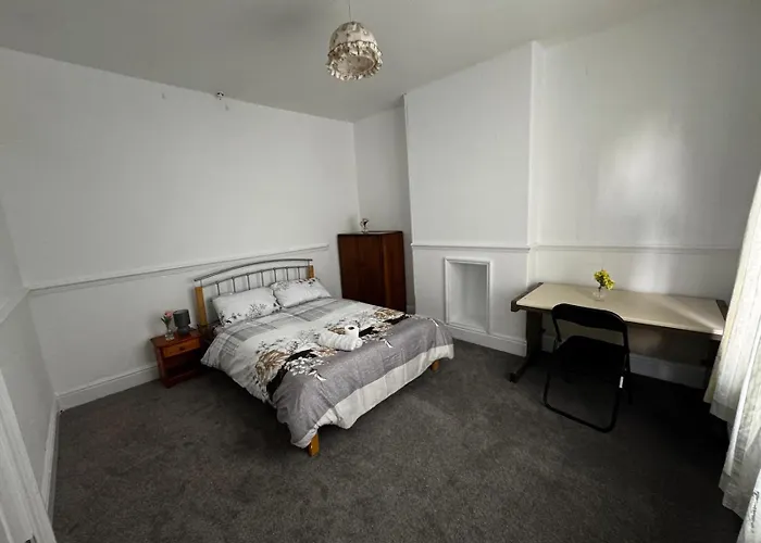 Double-Bedroom In The Heart Of Salford Manchester Perfect For Short Stays