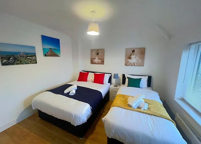 Betahouse -3Br -Pool Table -Free Parking -Spacious