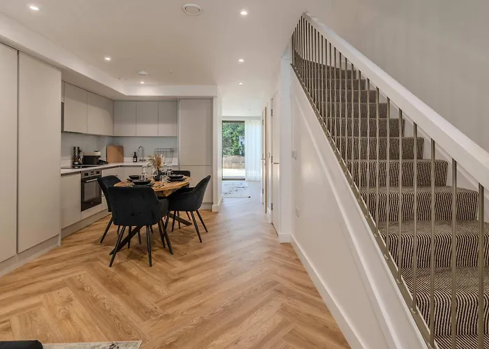 The Hidden Suite - 4Br Townhome Roof Top