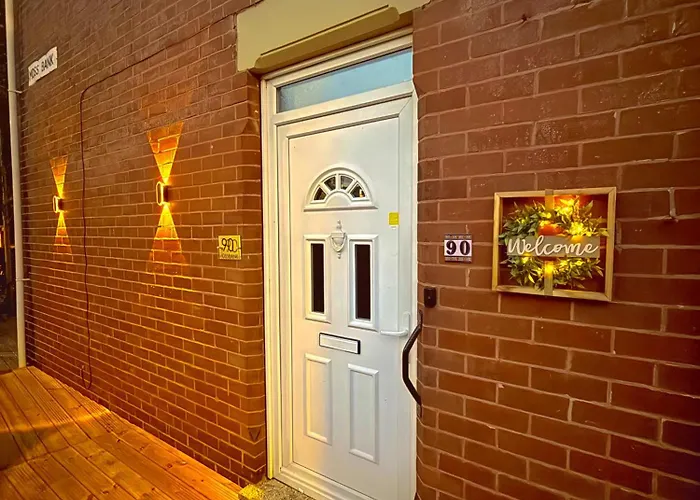 Modern Three Bed House Near Manchester City Centre