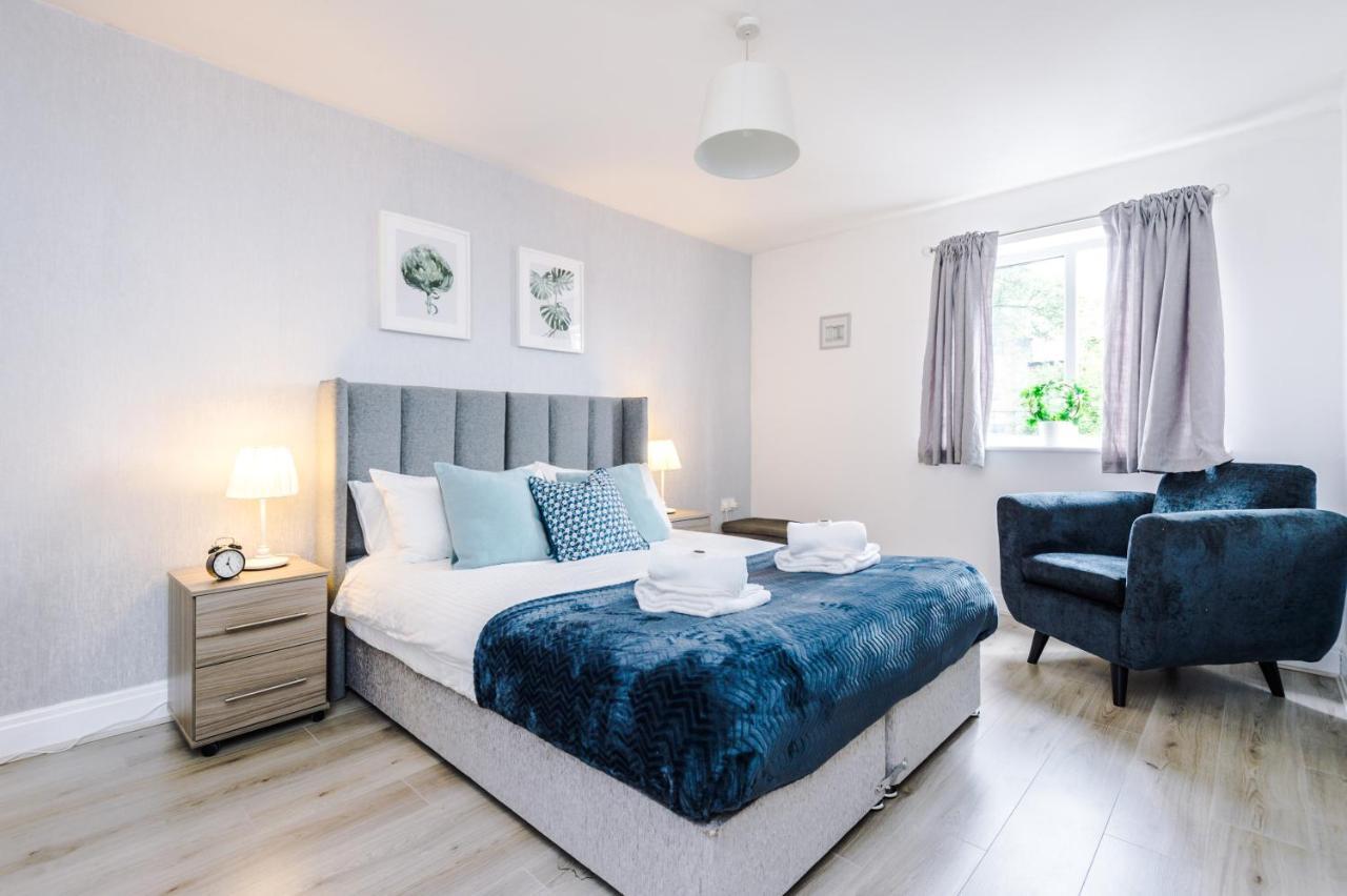 2 Bedroom Hosted By Mcr Dens Apartment *