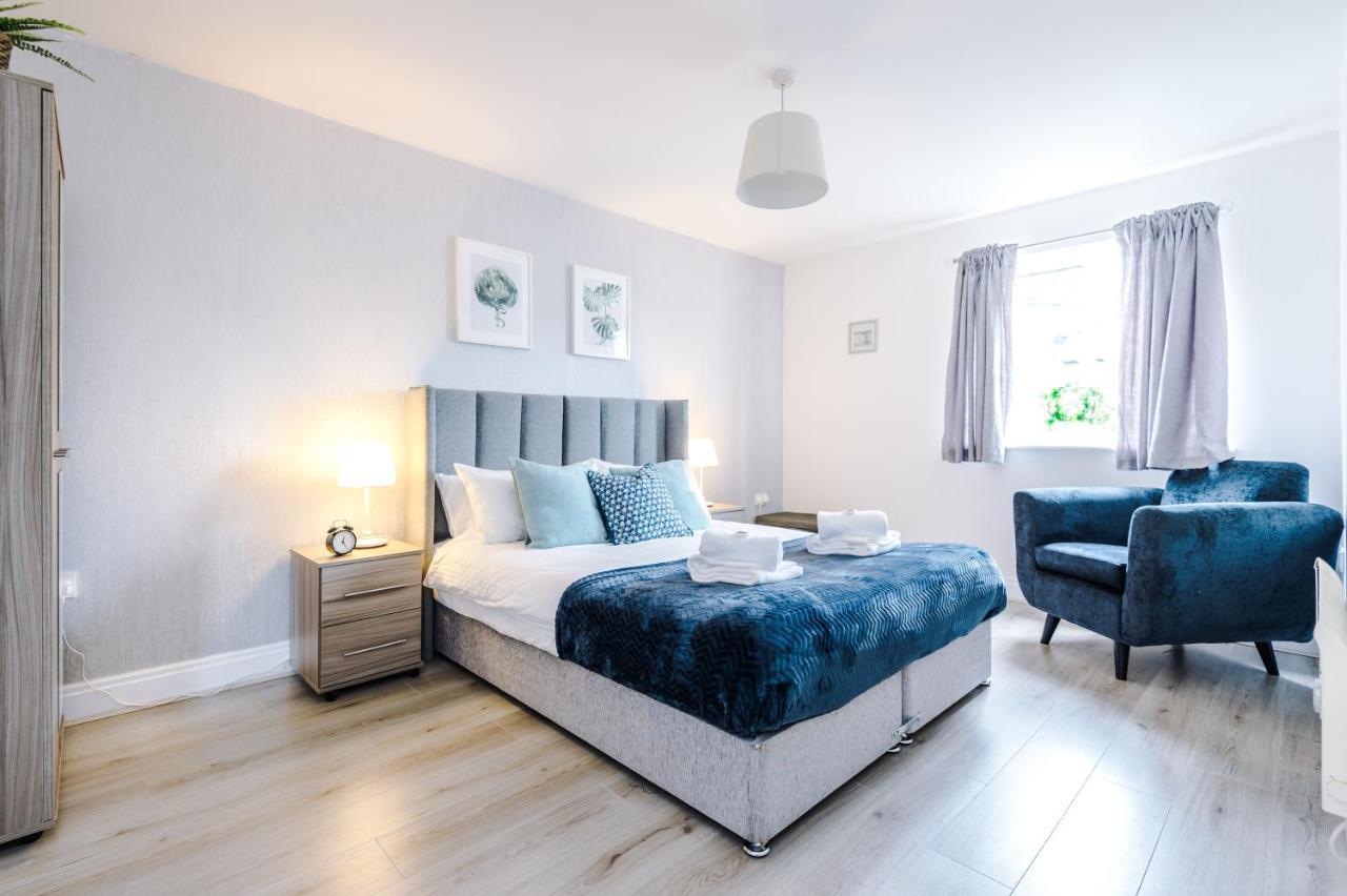 2 Bedroom Hosted By Mcr Dens Apartment *