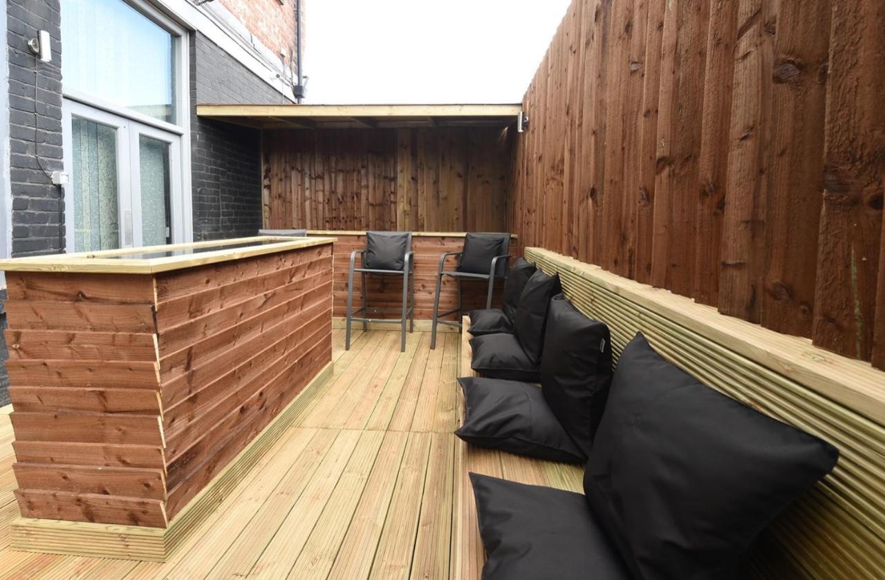 Apartment Slps 14 Hot Tub, Bar & Outdoor Terrace *