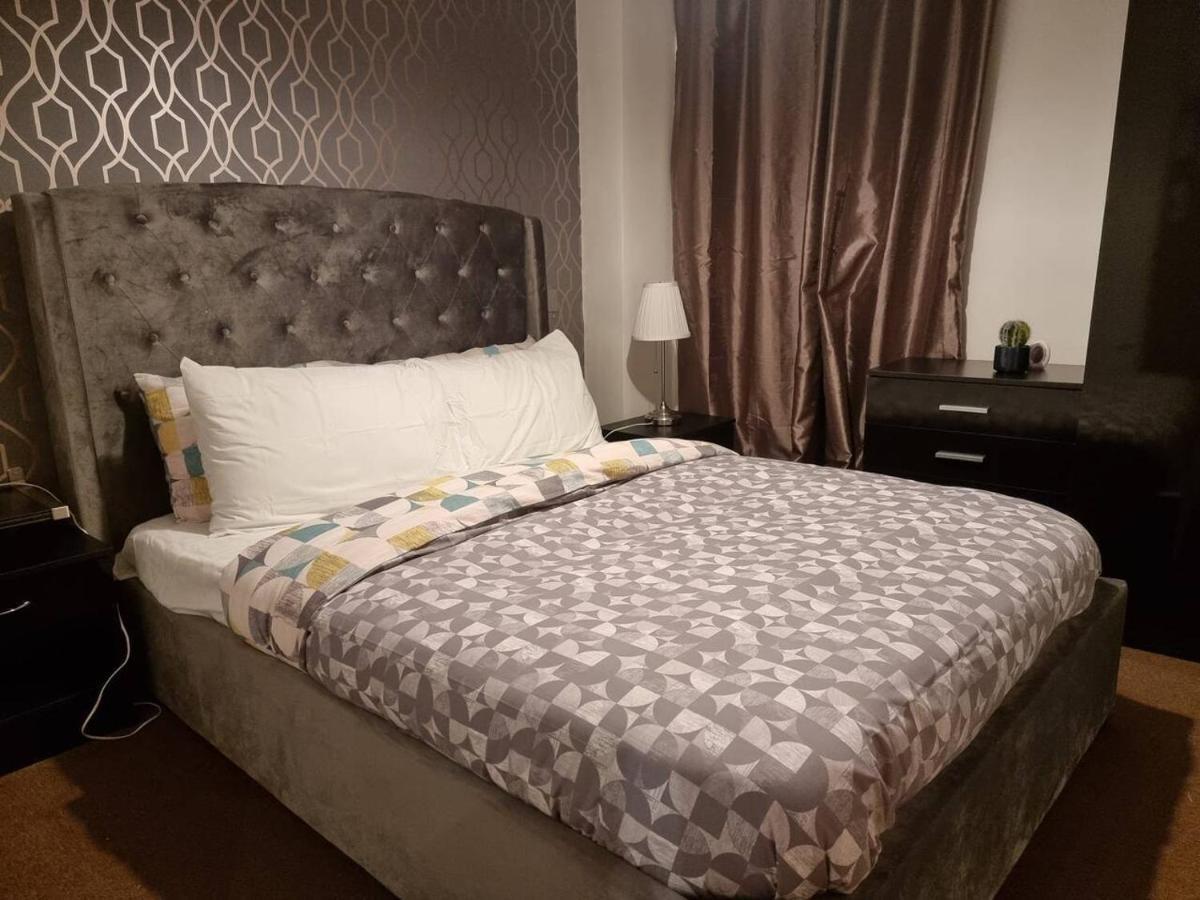 Apartment Lovely 2-bed In *