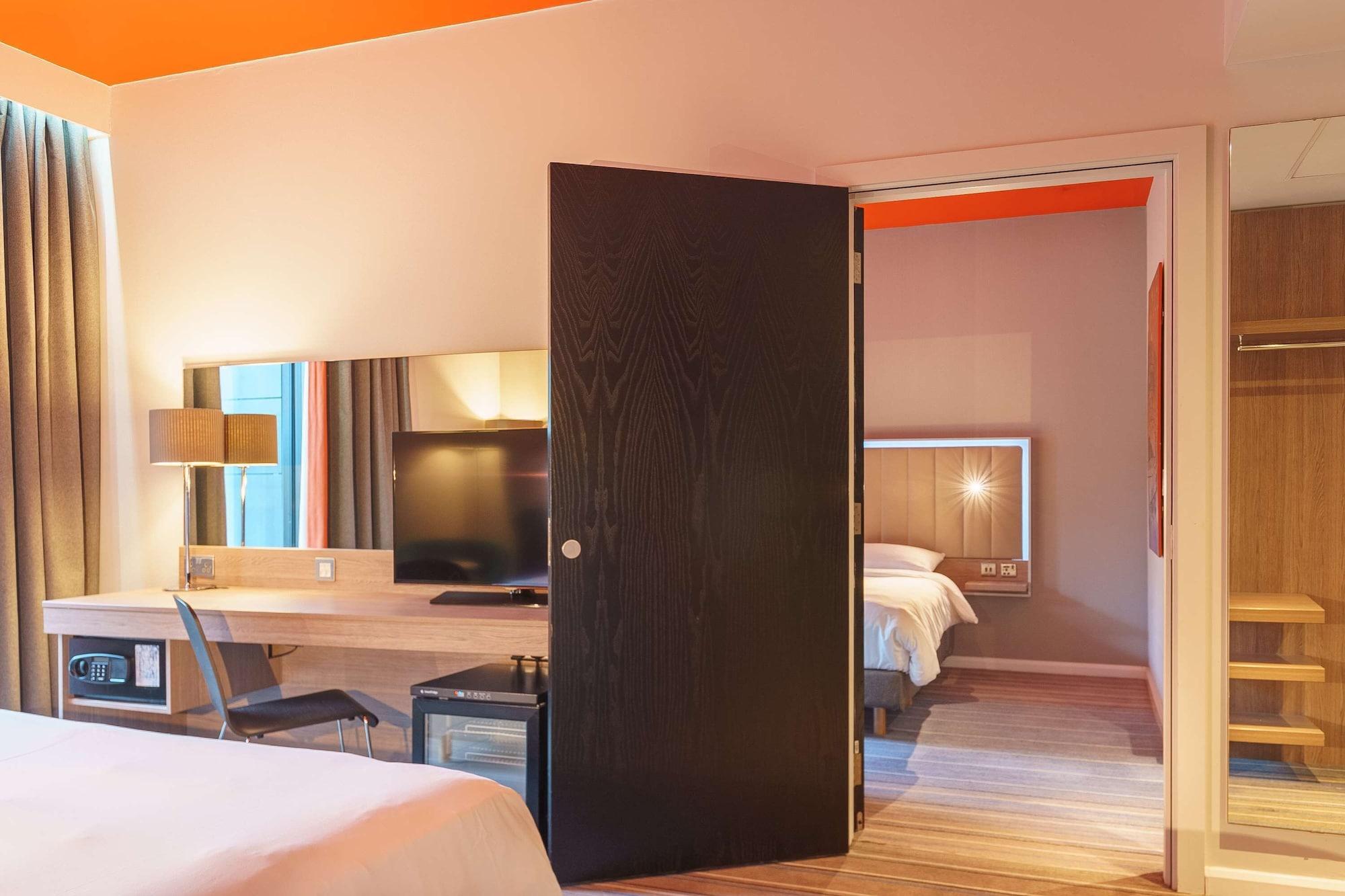Park By Radisson Centre Hotel 4*