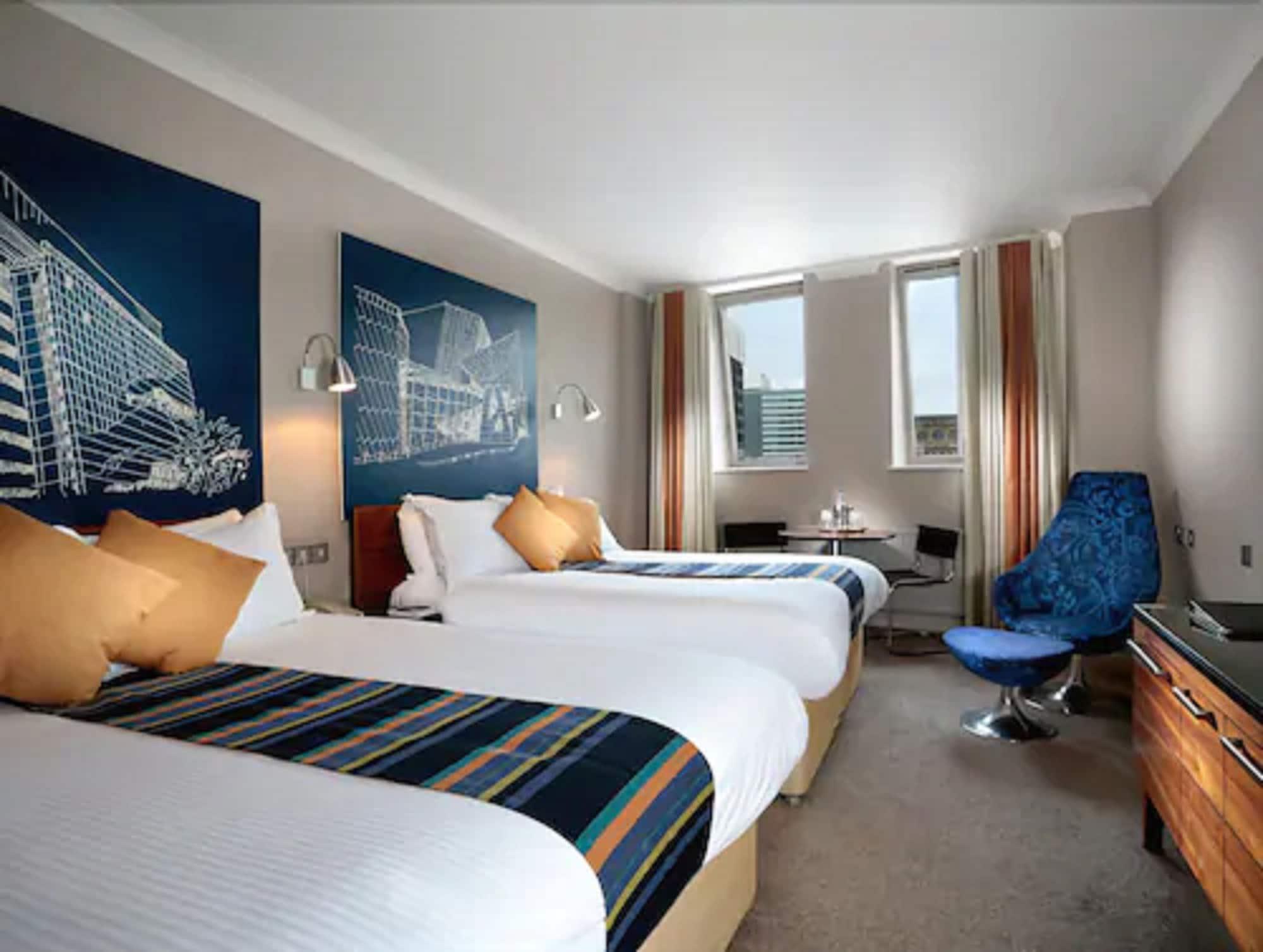 The Townhouse Hotel