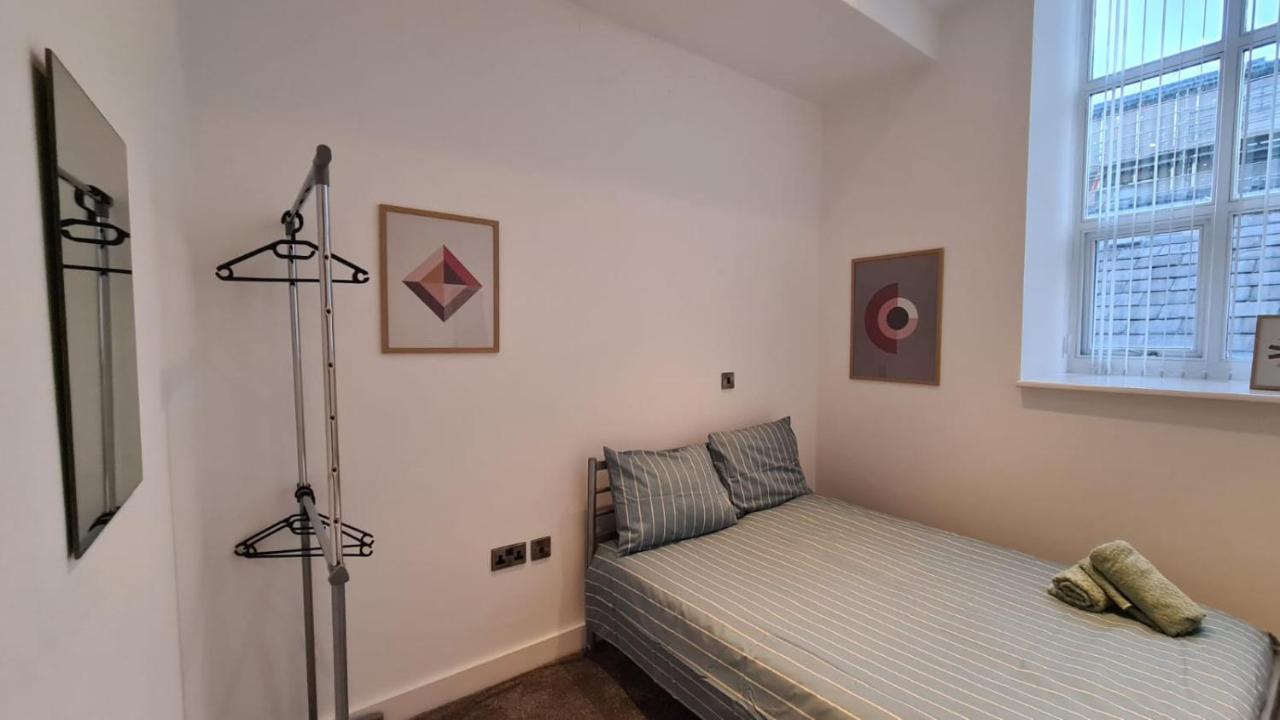 Apartment Spacious, Bright And Airy Centre Flat. Unique Converted Mill. *