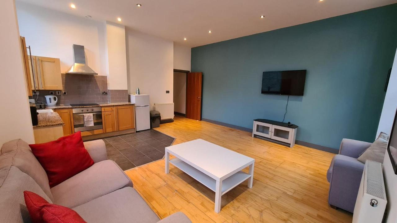 Spacious, Bright And Airy Centre Flat. Unique Converted Mill. * Manchester