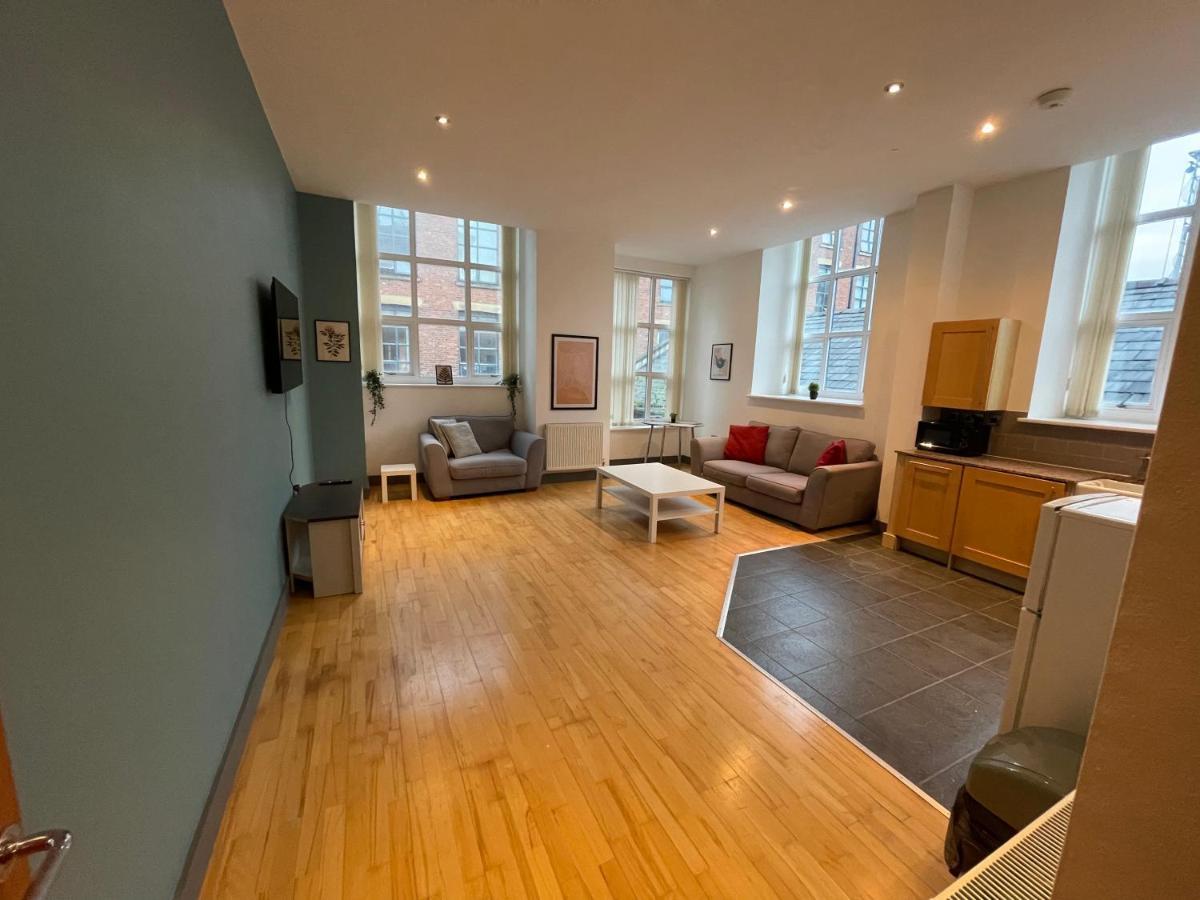 Spacious, Bright And Airy Centre Flat. Unique Converted Mill. Apartment *