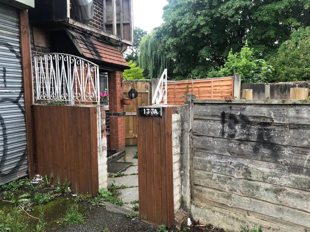 Apartment Private Studio Flat Great Location In *