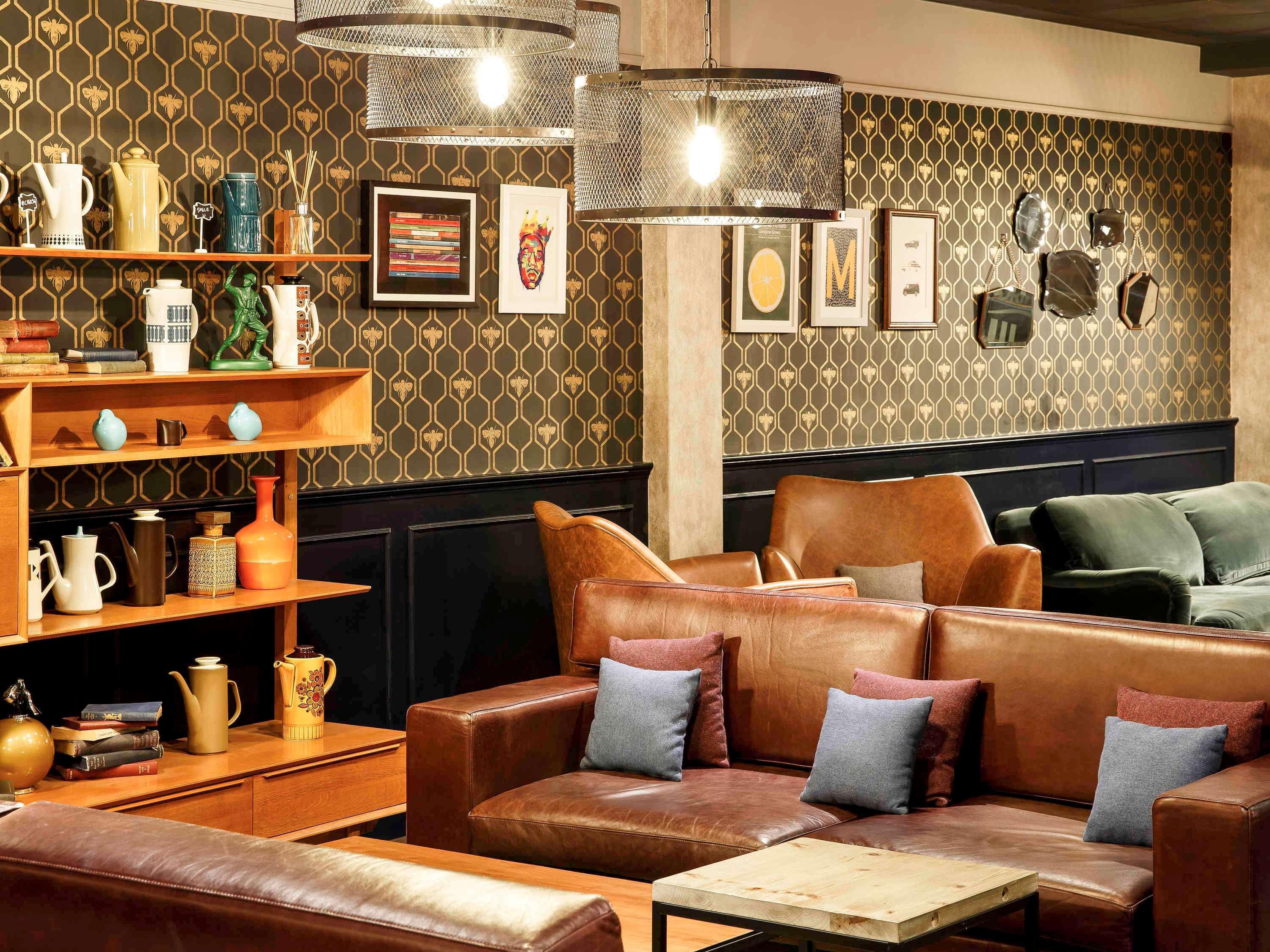 Ibis Centre 96 Portland Street 3*
