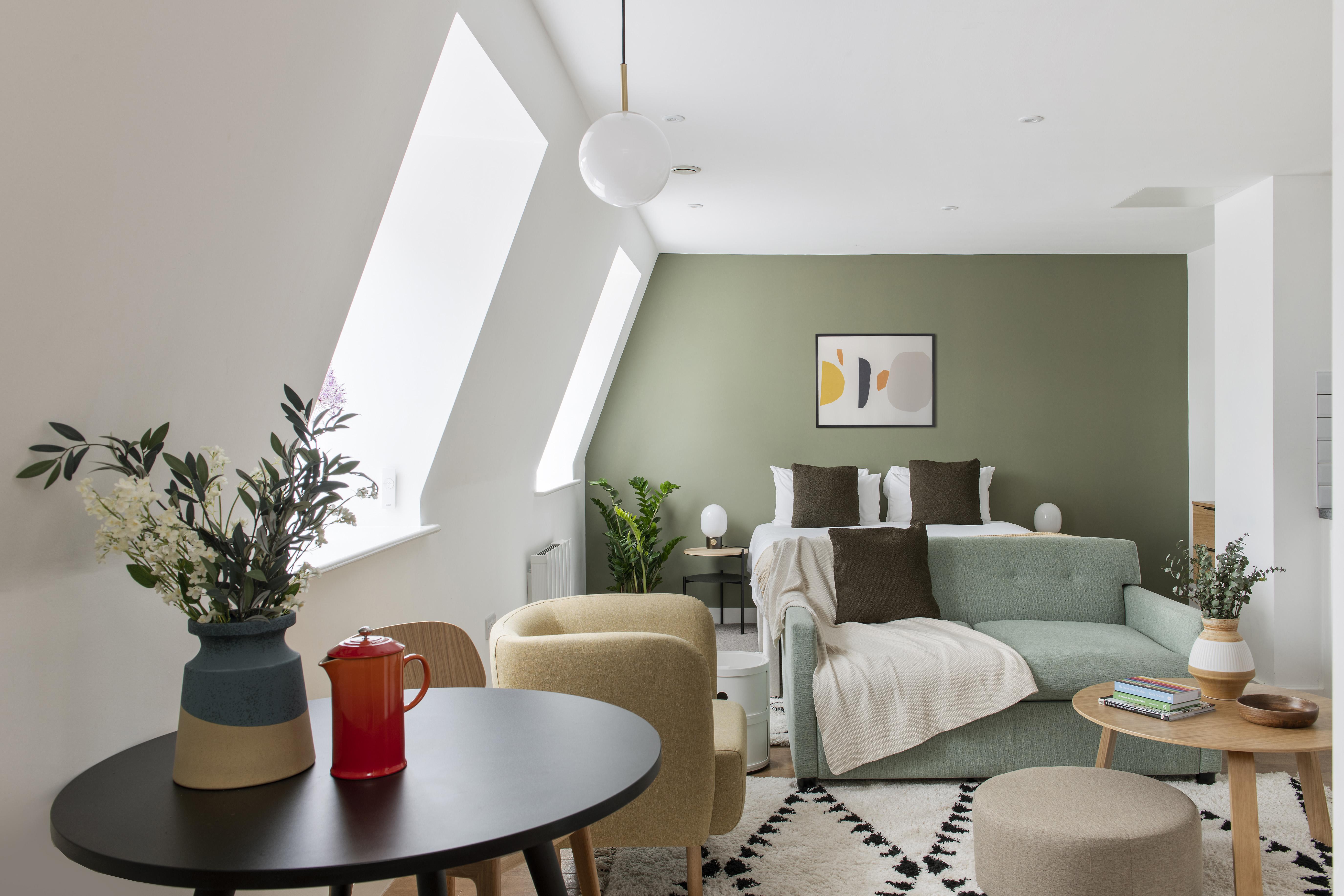 Cove Minshull Street 4*