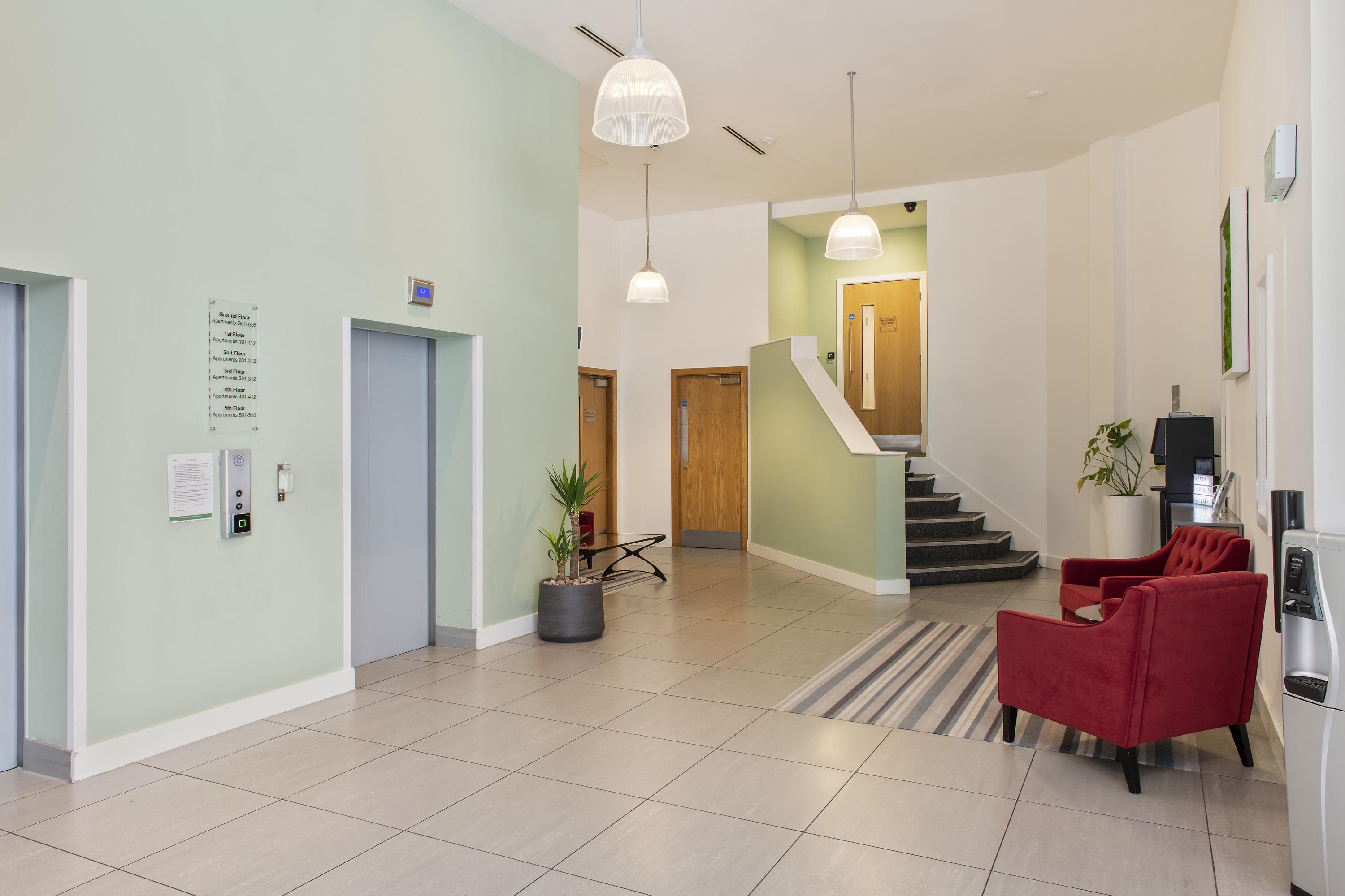 Cove Minshull Street 4*