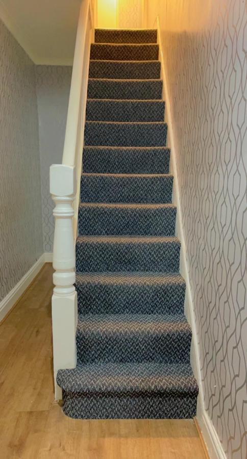 Old Trafford Apartment *