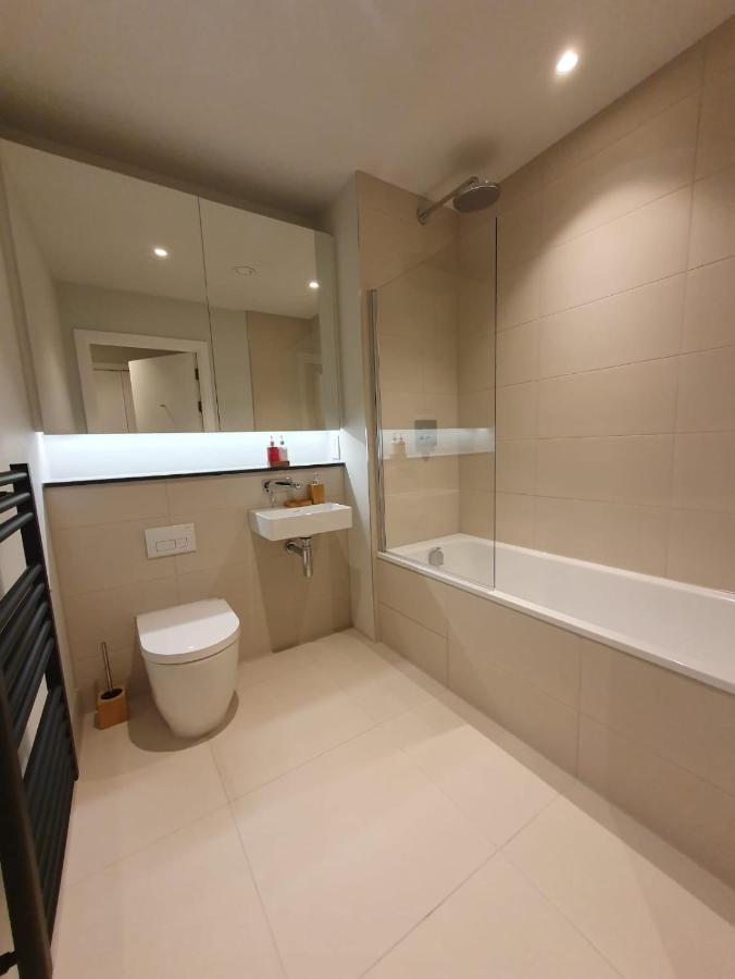 Lovely 2bedroom Apartment *