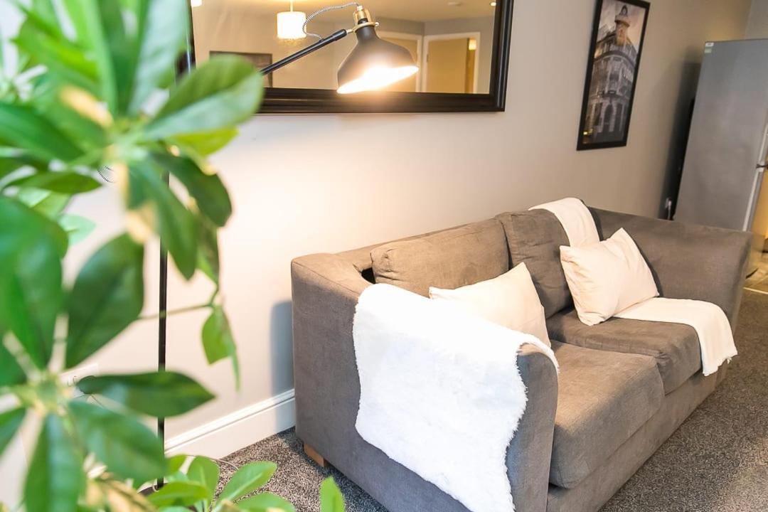 The Warehouse 2 Bedroom Apartment Manchester