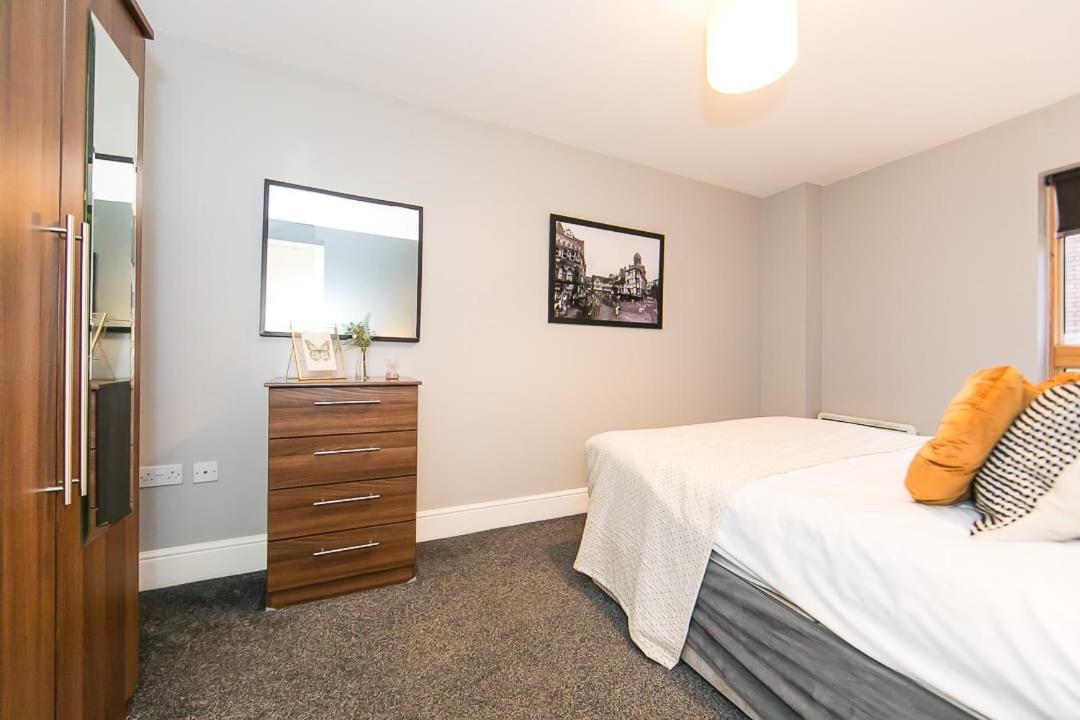 The Warehouse 2 Bedroom Apartment *