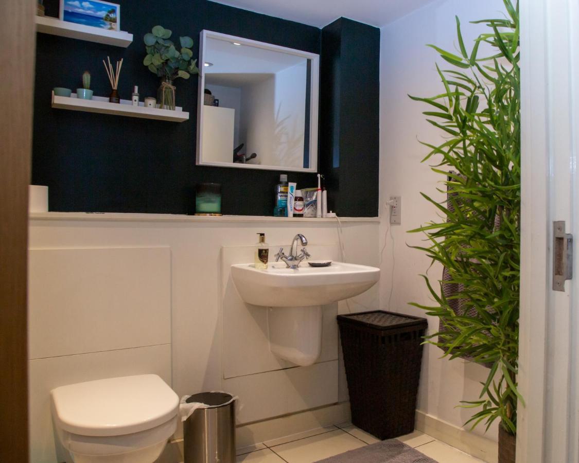 Luxury King Bed Near Old Trafford Stadium * Manchester