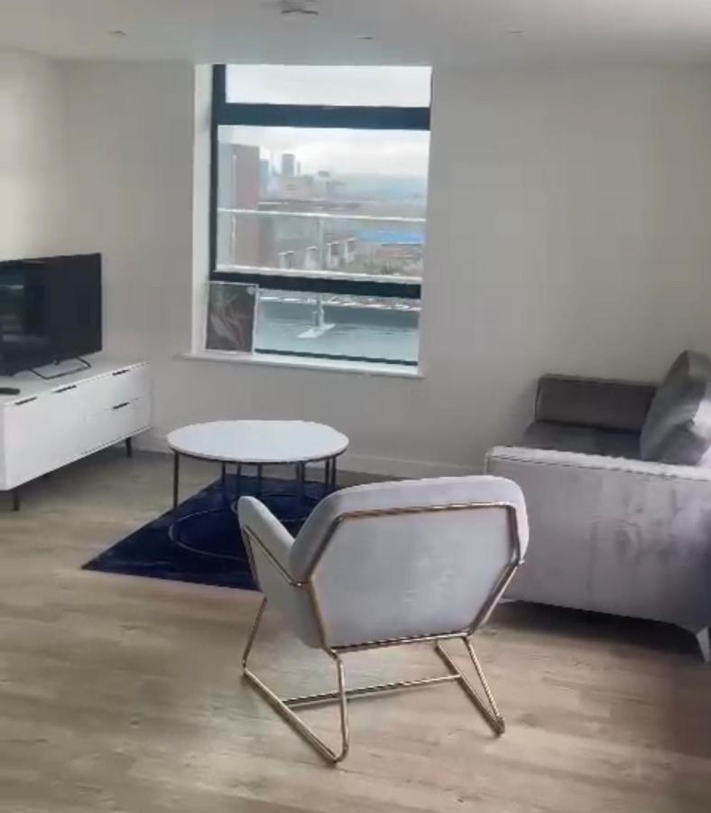 Apartment Affordable Two Bedroom Penthouse Close To Centre Old Trafford