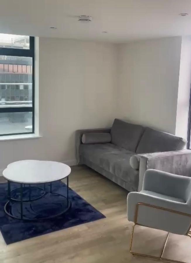 Affordable Two Bedroom Penthouse Close To Centre Old Trafford Apartment