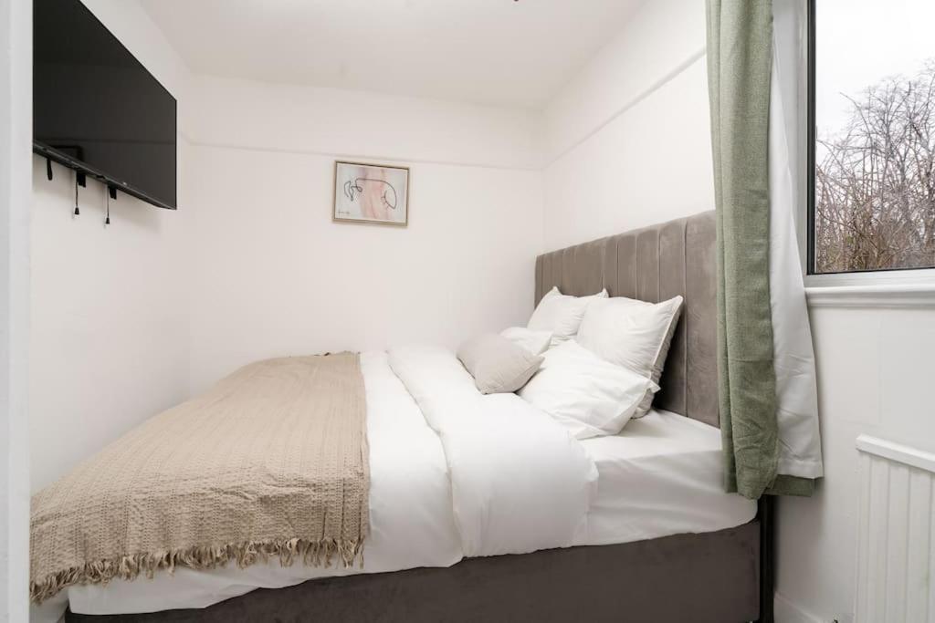 Apartment Alford House