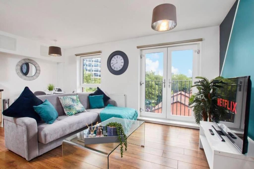 Apartment Stylish Flat In *